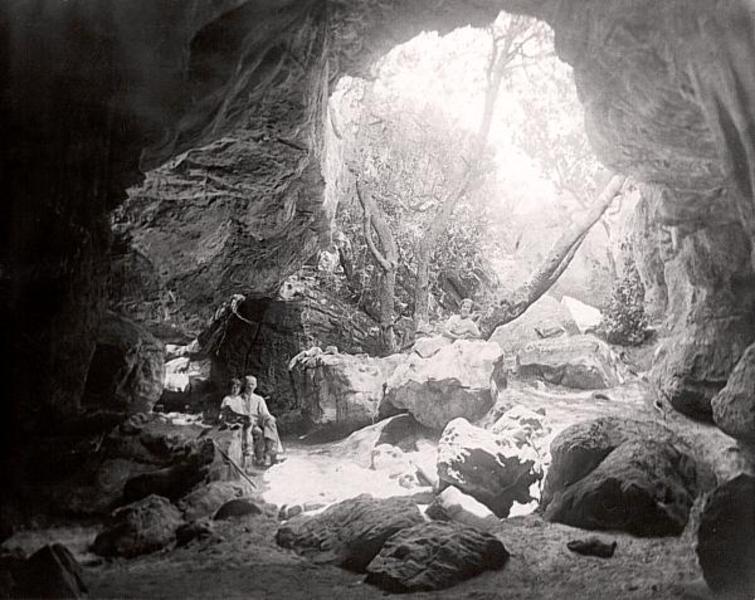 Meyer and friends Klip Huis entrance[pgs]